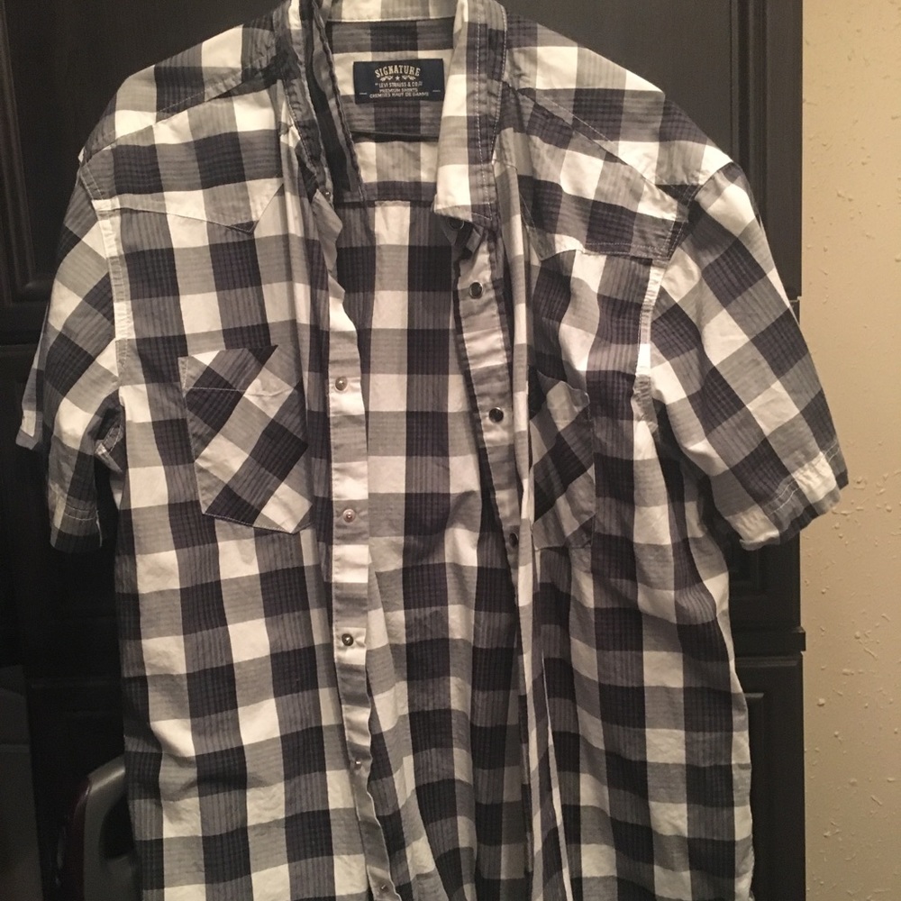 Men’s Xl shirts